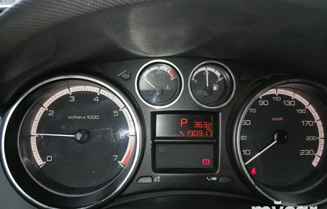 Peugeot 408 2012