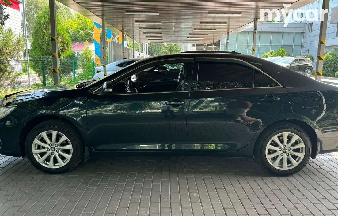 Toyota Camry 2015