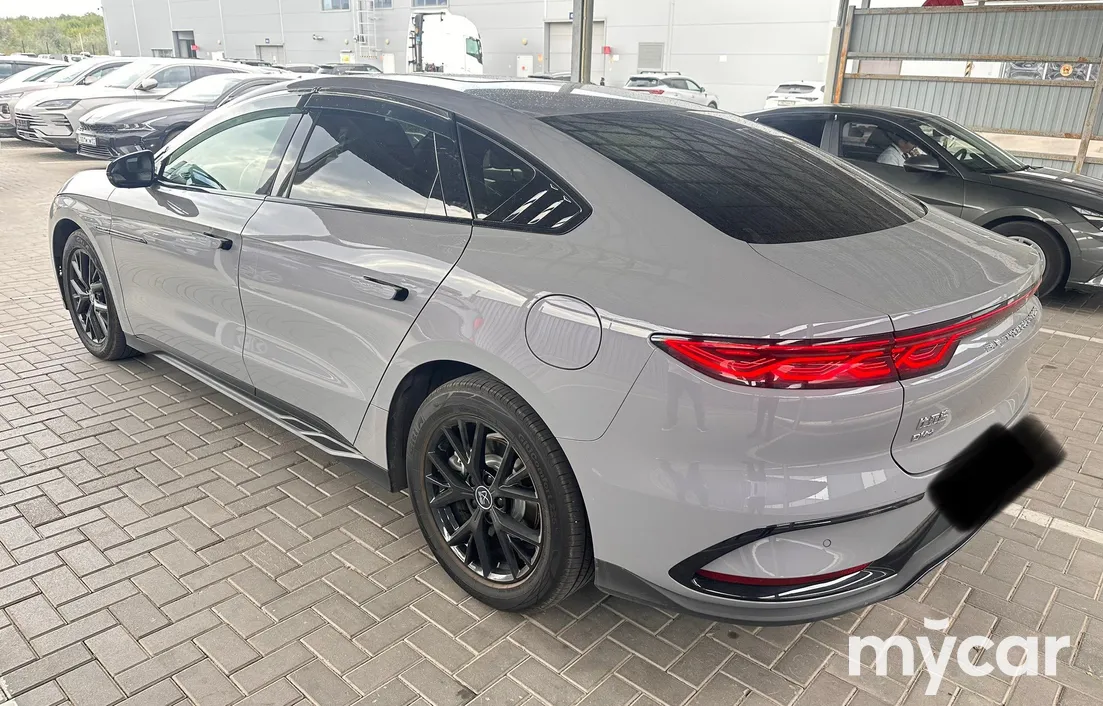 BYD Han 2025