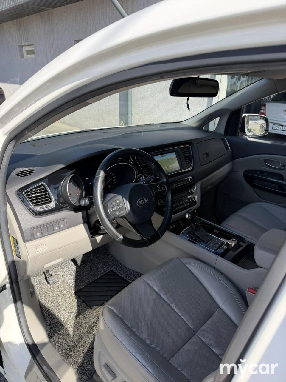 Kia Carnival 2014