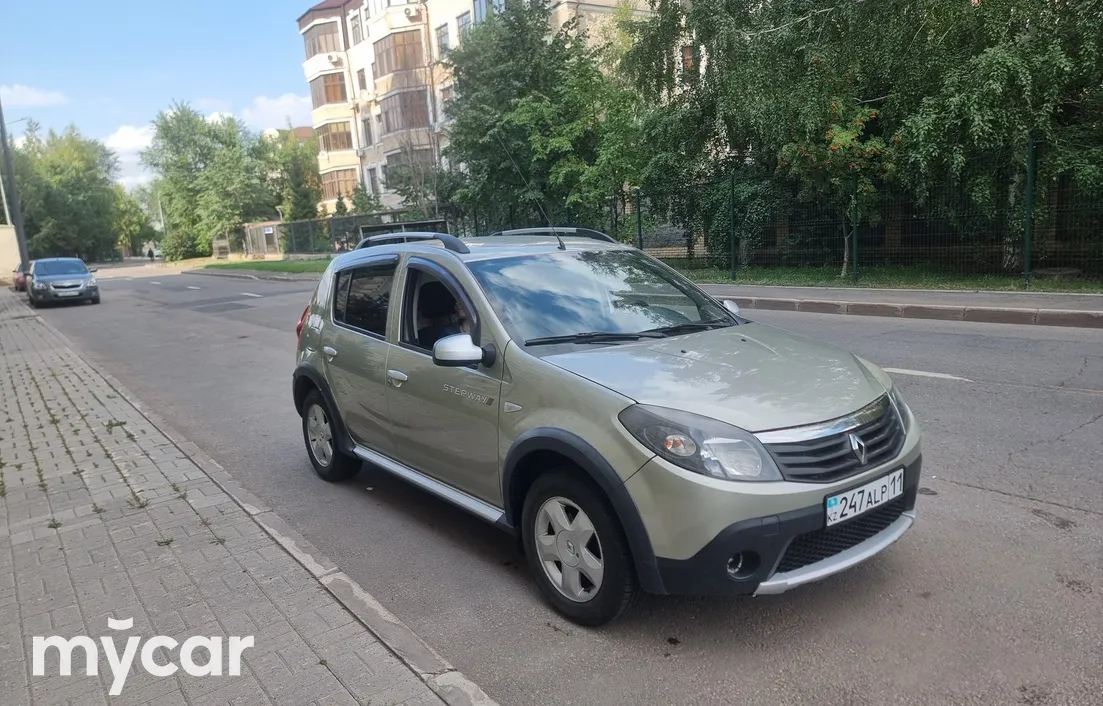 Renault Sandero 2014