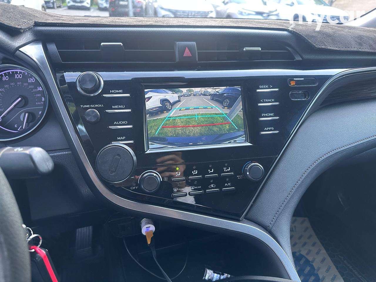 Toyota Camry 2018