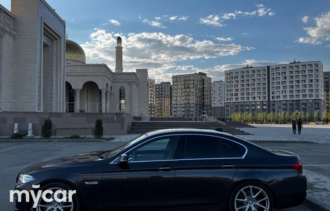 BMW 5 серия 2015