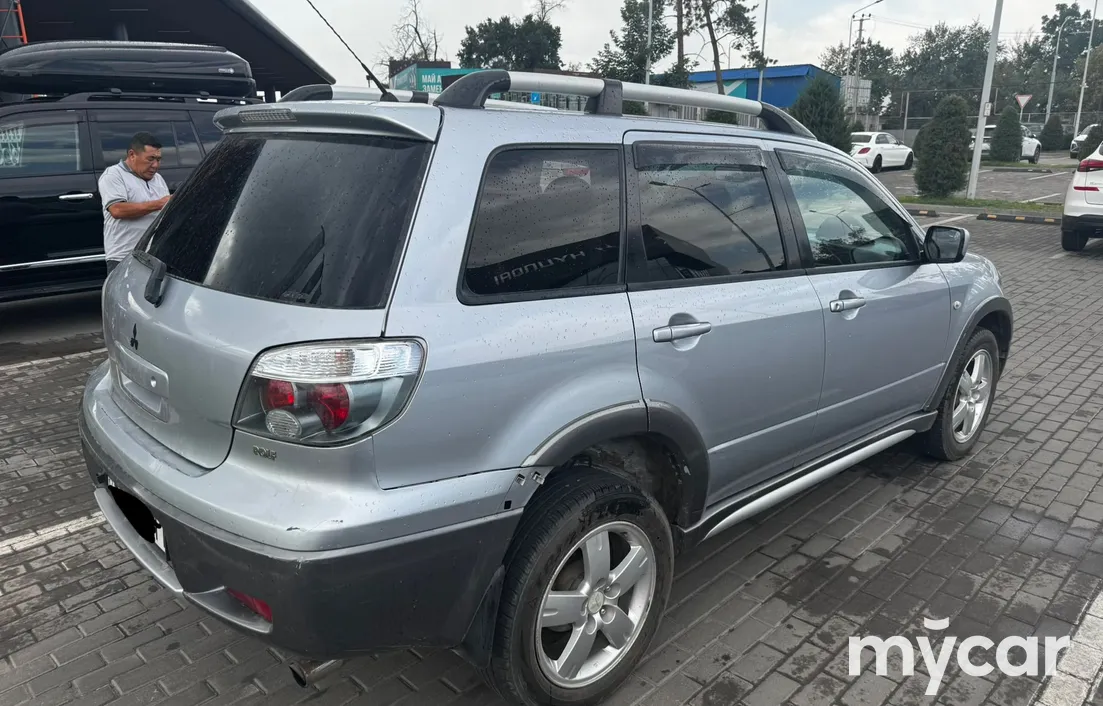 Mitsubishi Outlander 2005