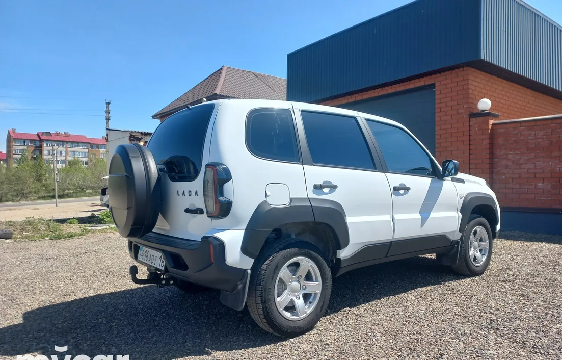 LADA Niva Travel 2022