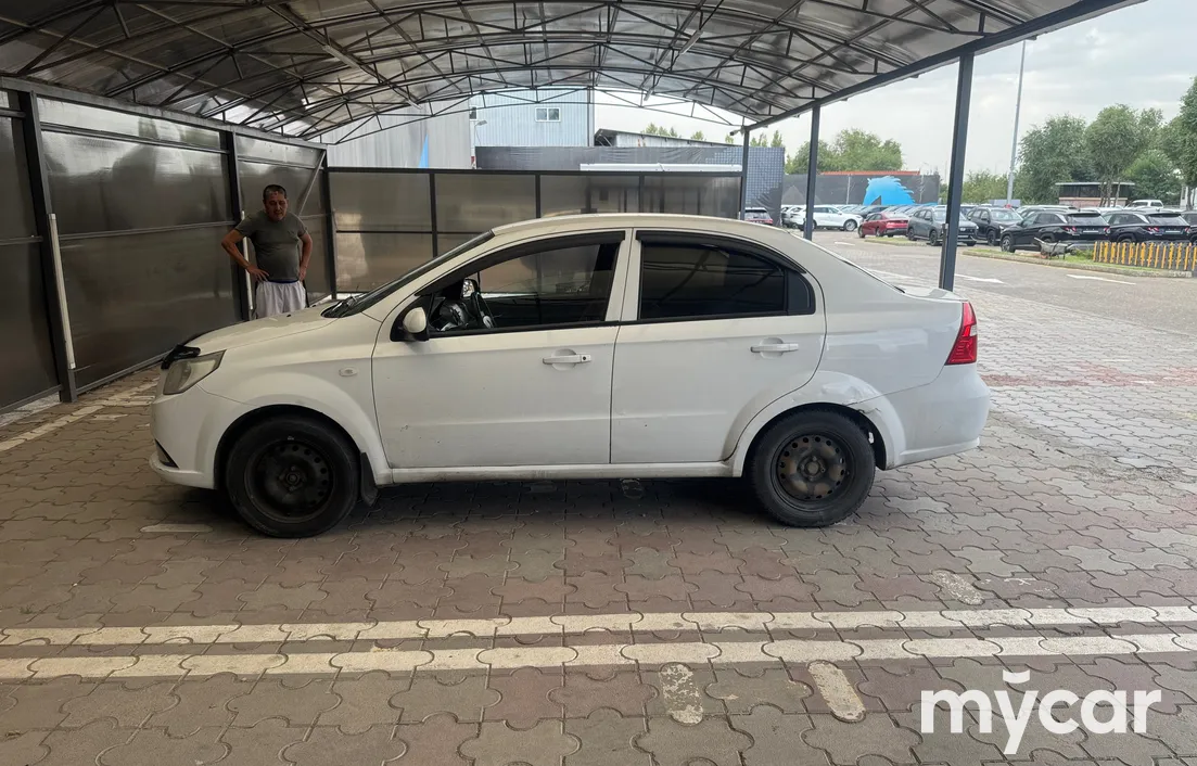 Ravon Nexia R3 2016