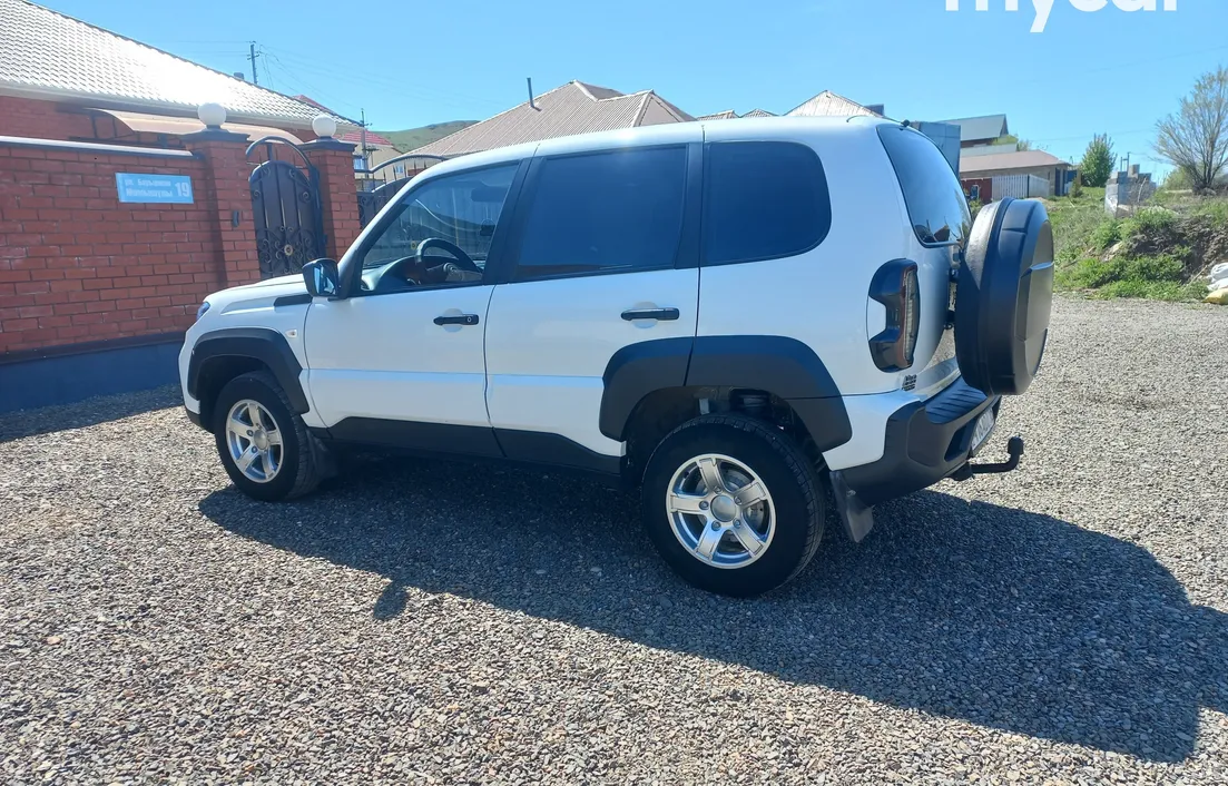 LADA Niva Travel 2022