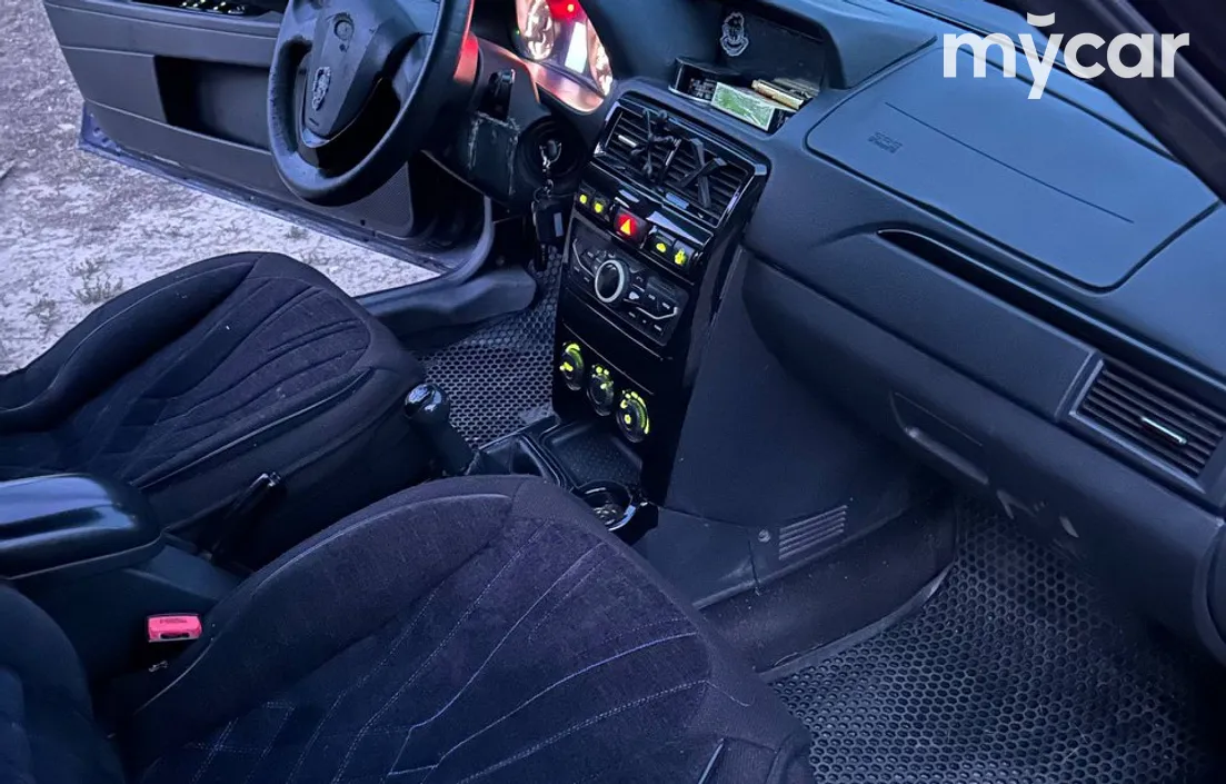 LADA Priora 2014