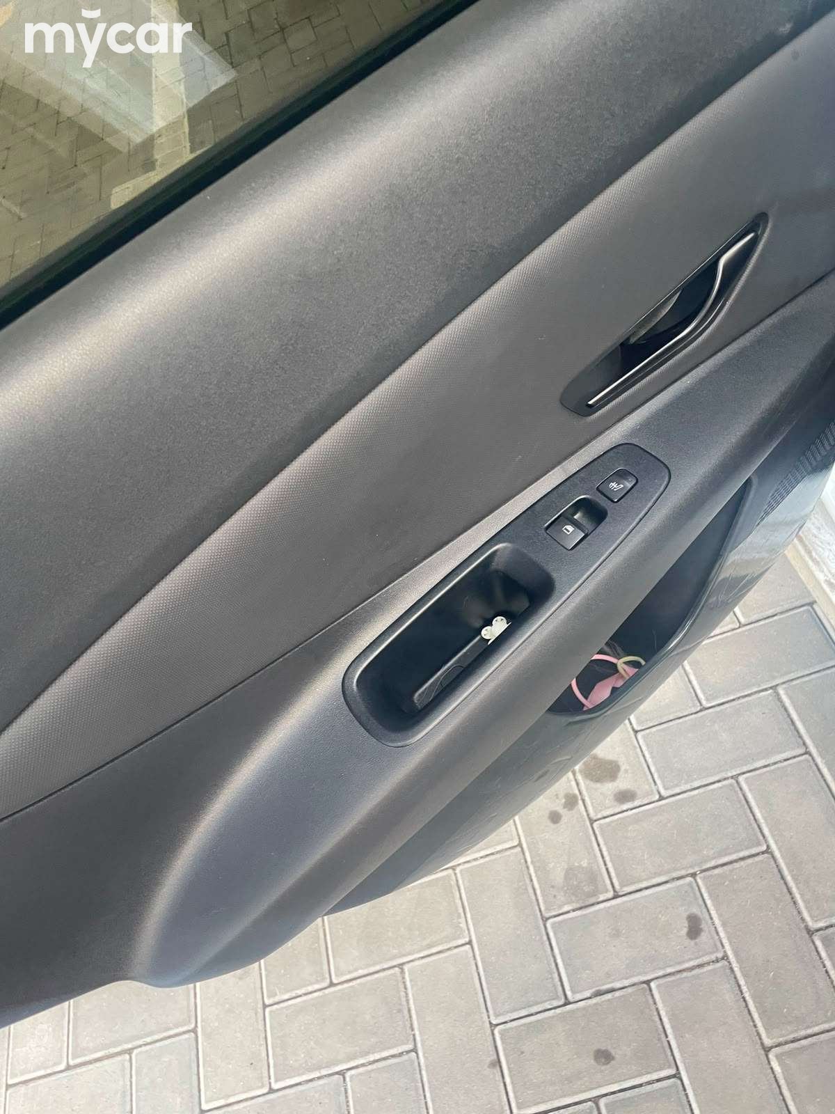 Hyundai Elantra 2024