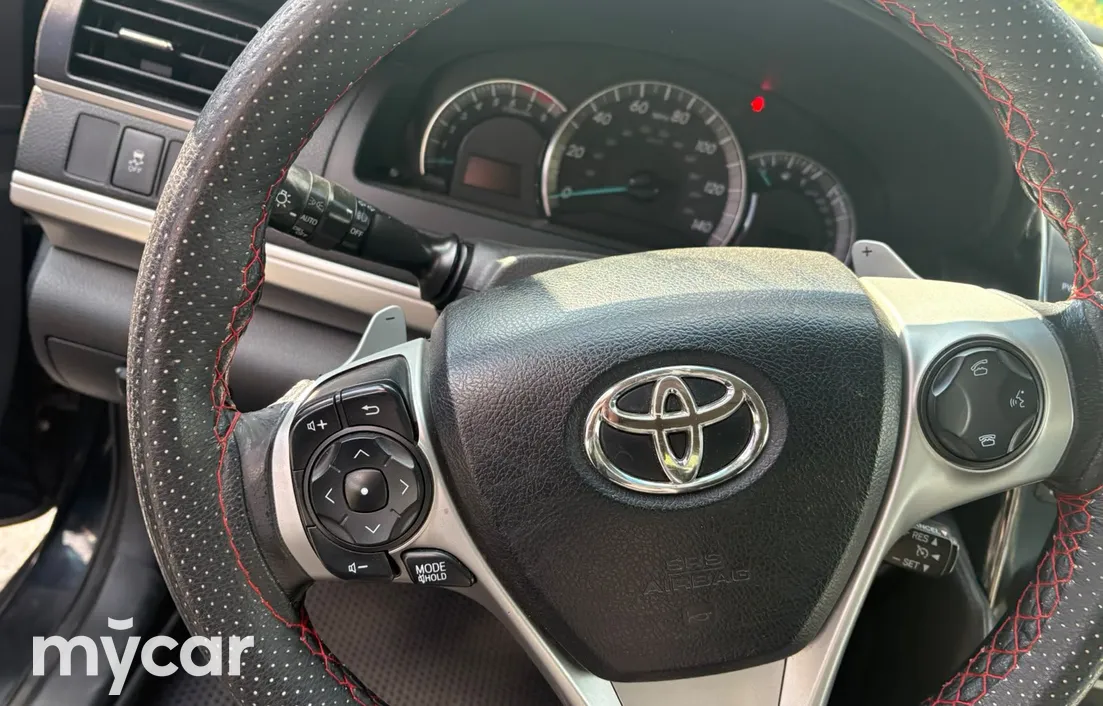 Toyota Camry 2012