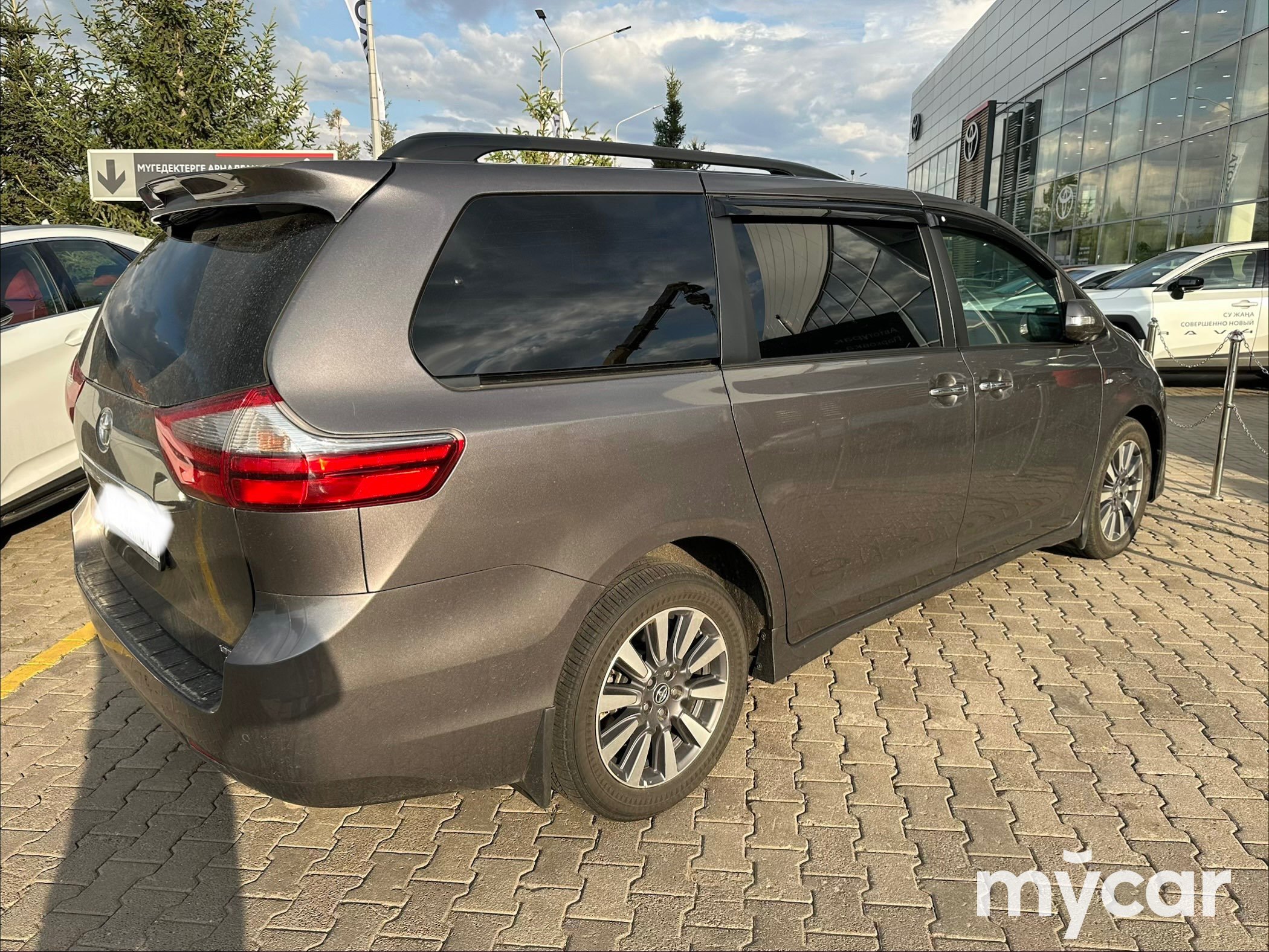 Toyota Sienna 2020