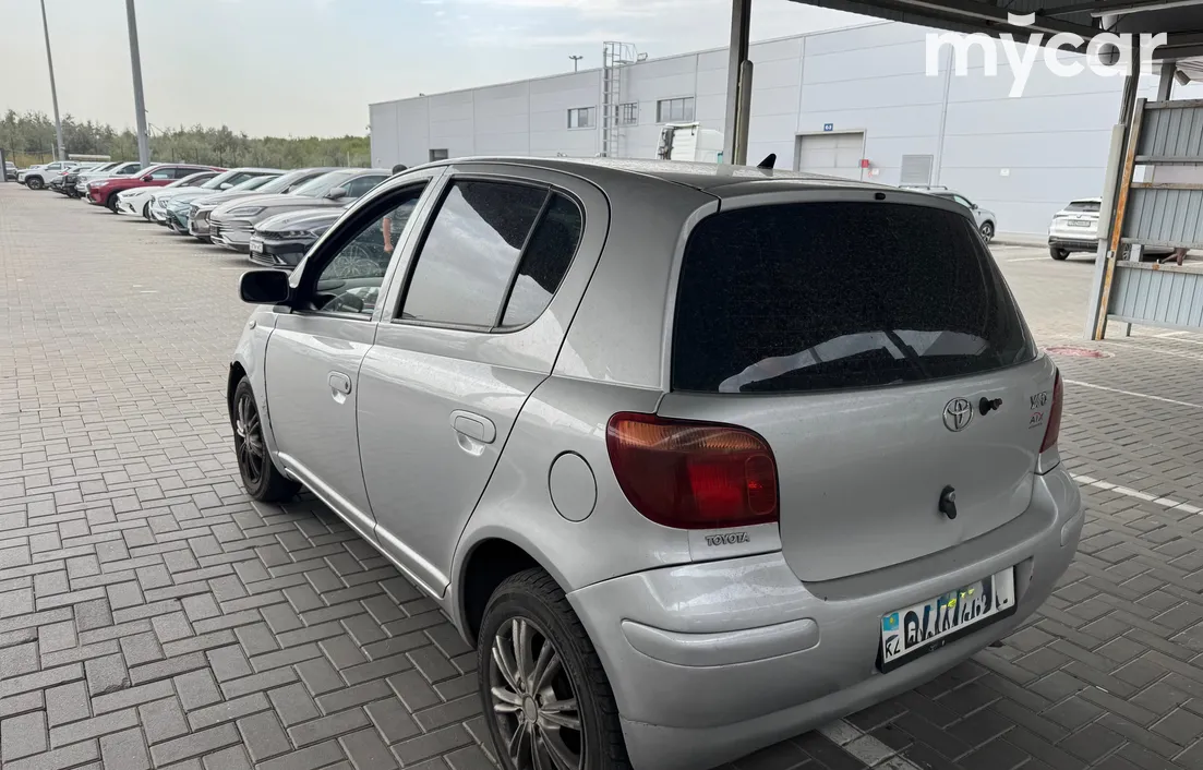 Toyota Yaris 2004