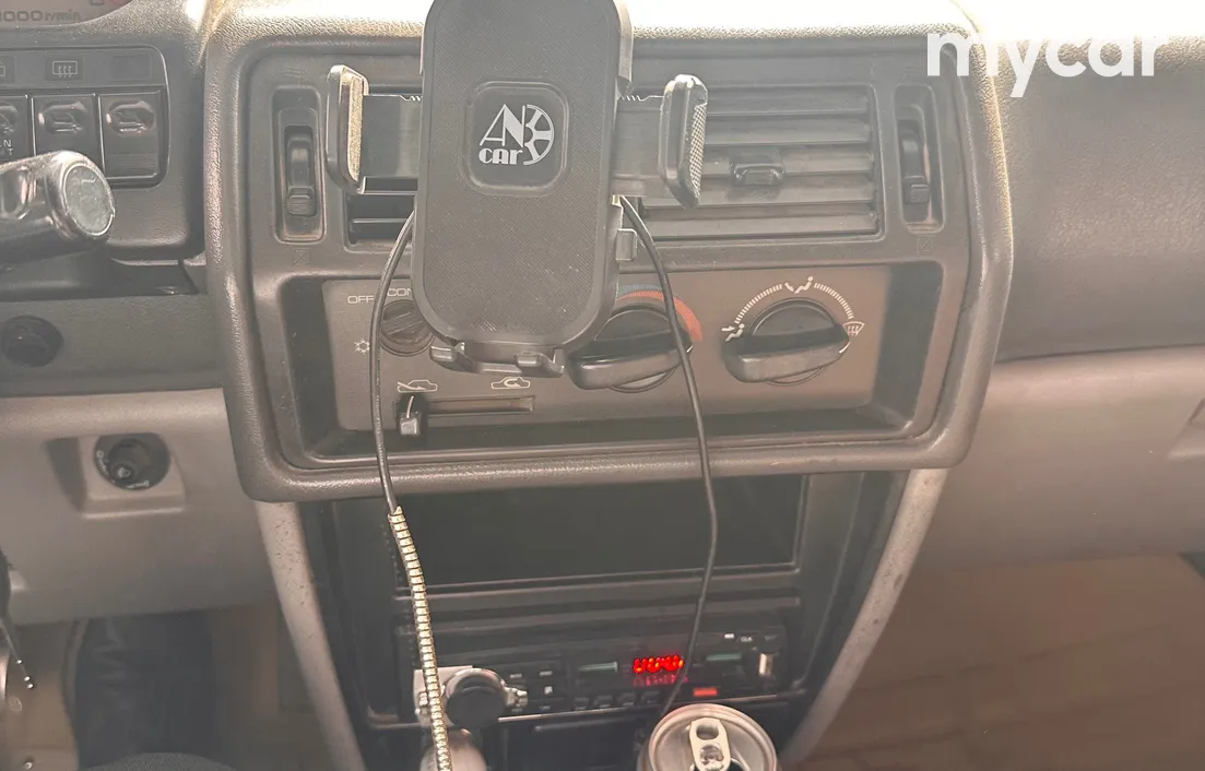 Mitsubishi Space Runner 1995