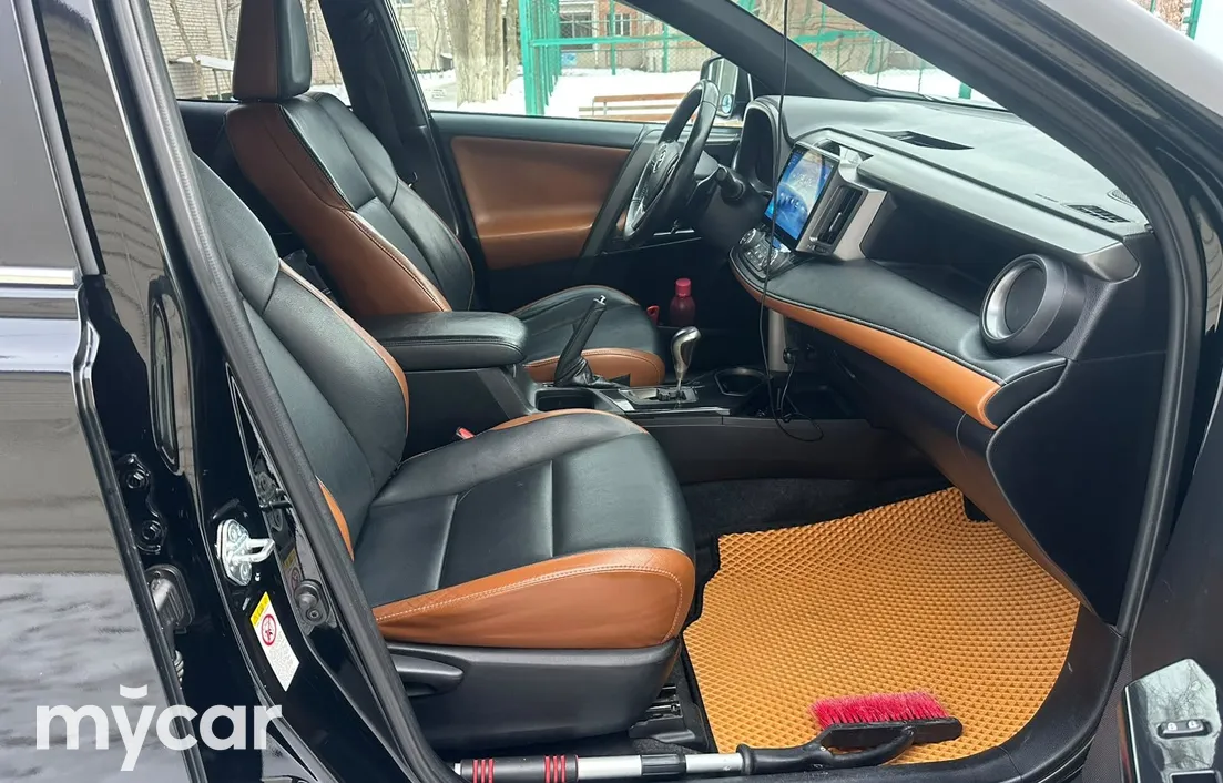 Toyota RAV4 2016
