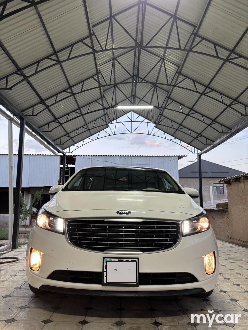 Kia Carnival 2015
