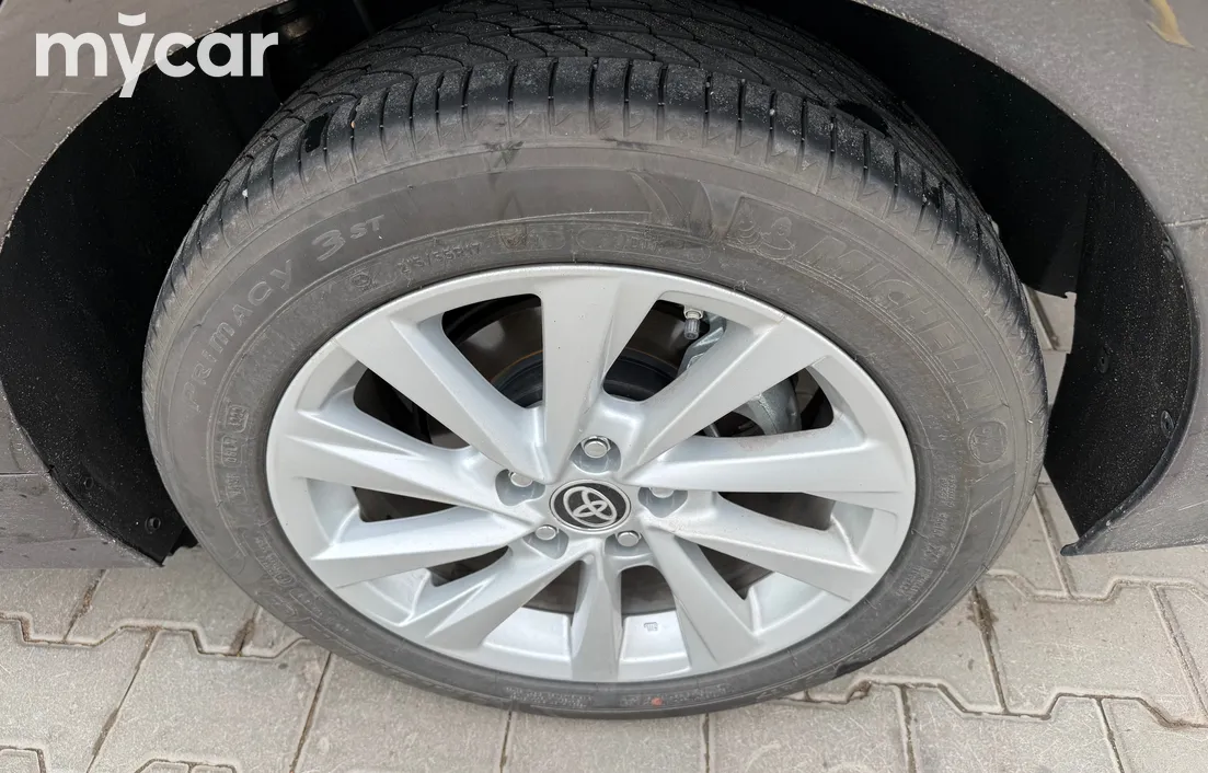 Toyota Camry 2023