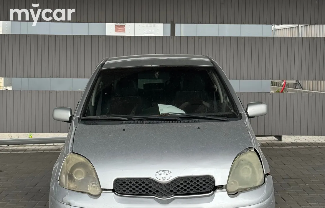Toyota Yaris 2004