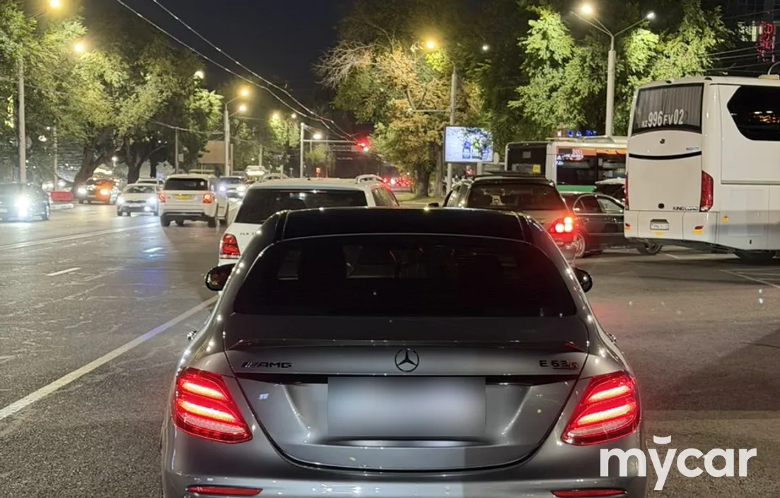 Mercedes-Benz E-Класс 2018