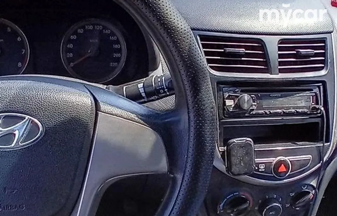 Hyundai Accent 2014