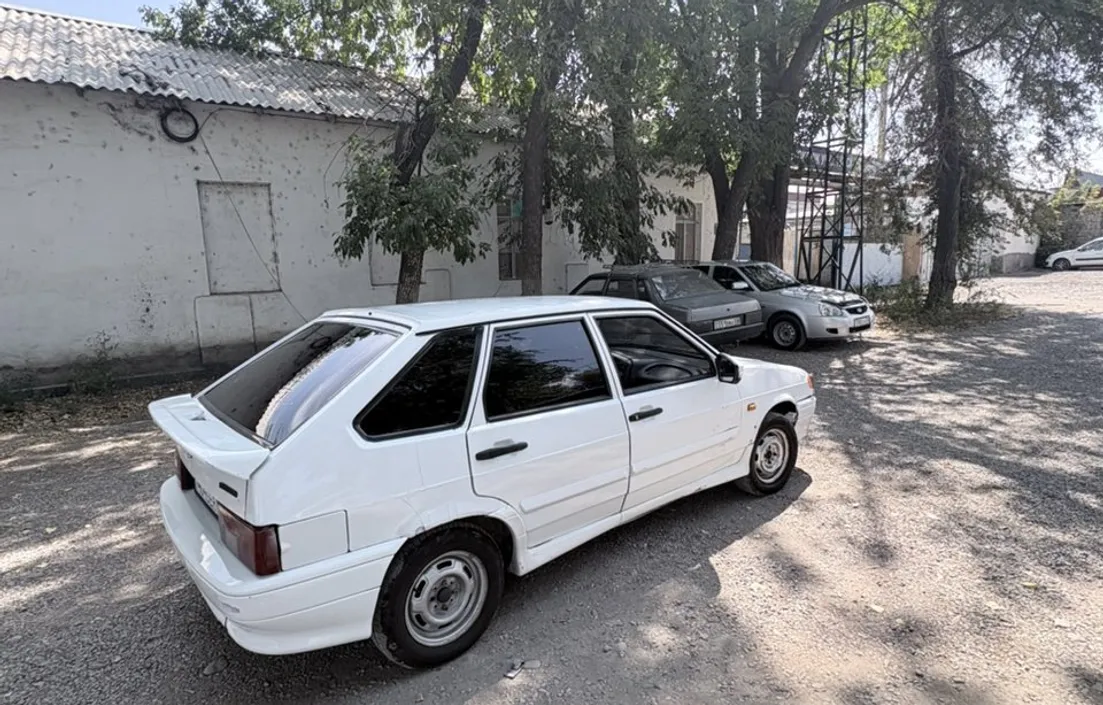 LADA 2114 2011