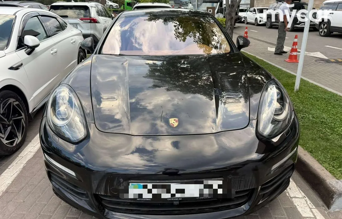Porsche Panamera 2013