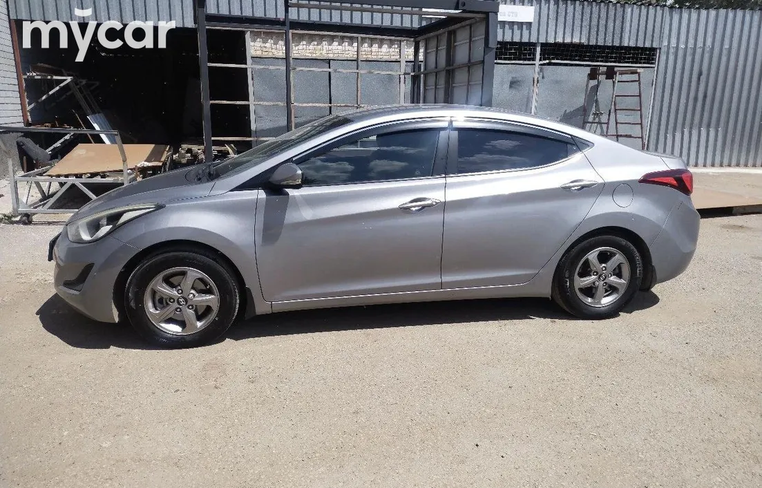 Hyundai Elantra 2014