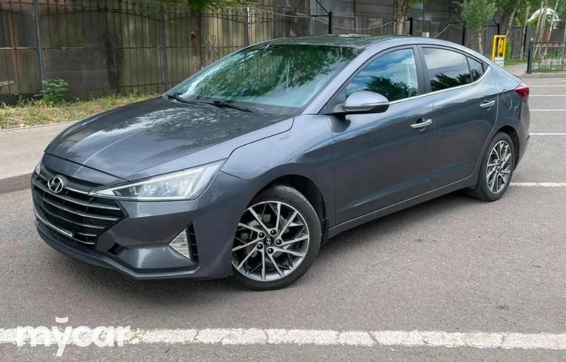 Hyundai Elantra 2019