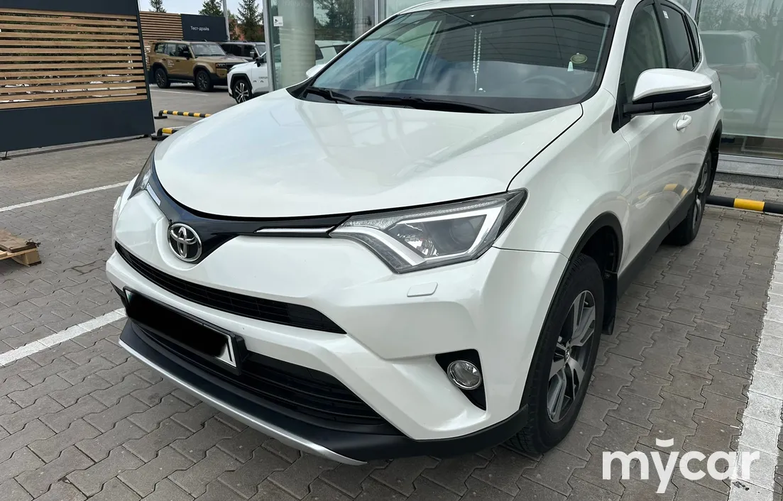 Toyota RAV4 2016