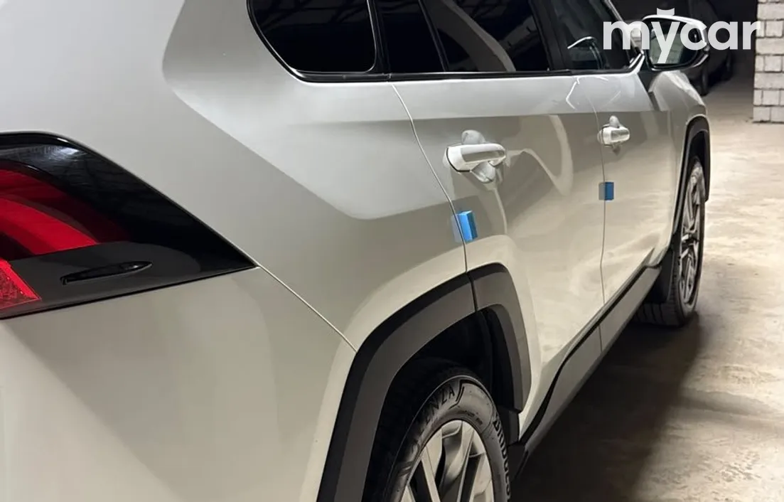 Toyota RAV4 2021