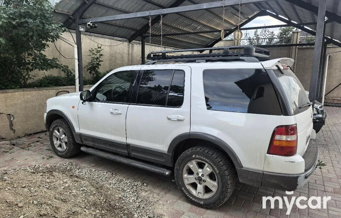 Ford Explorer 2004