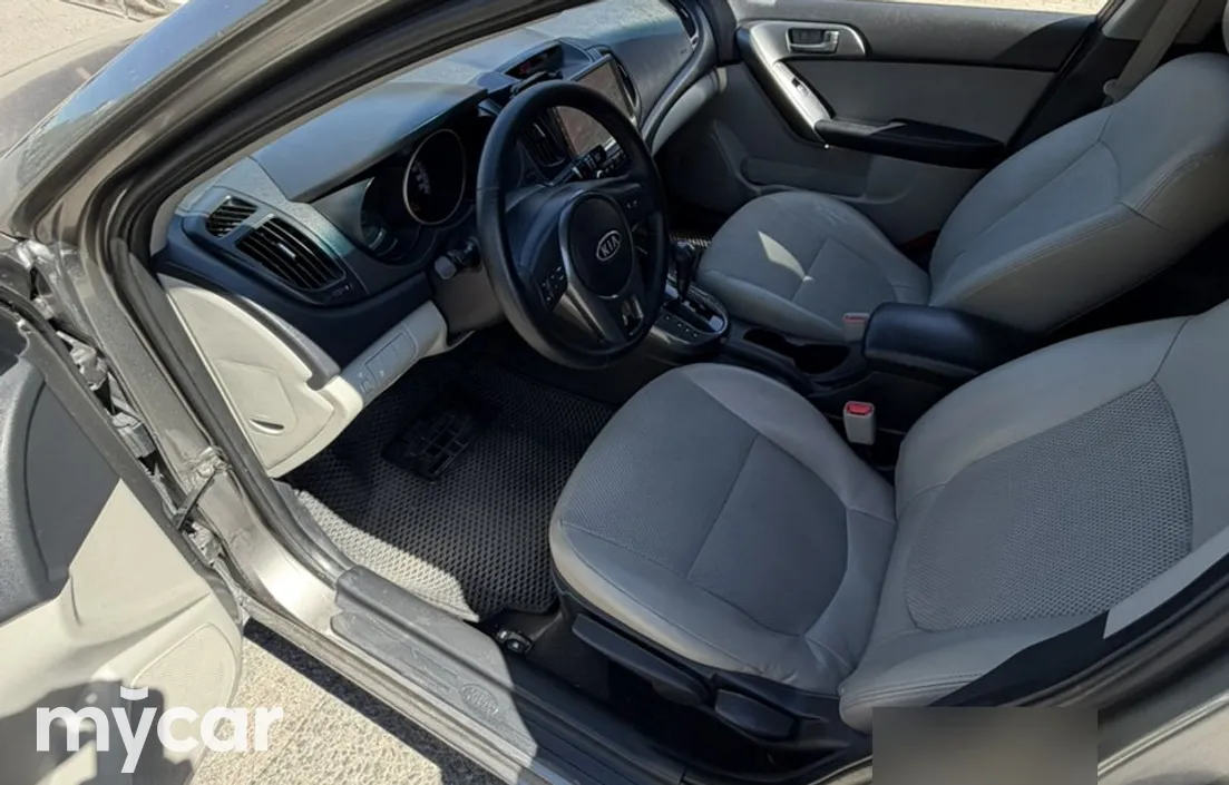 Kia Cerato 2010