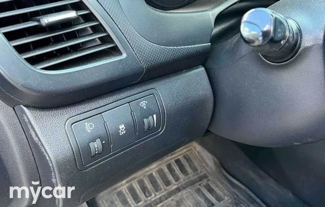 Hyundai Accent 2011