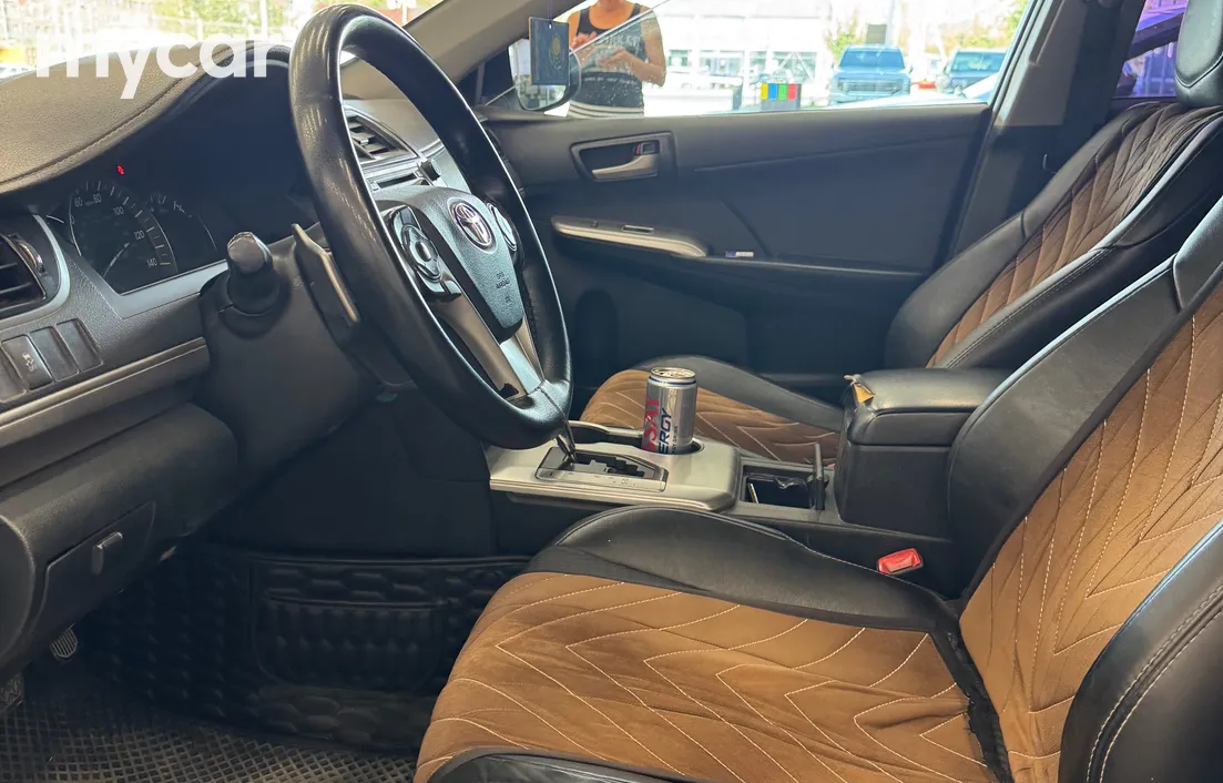Toyota Camry 2014