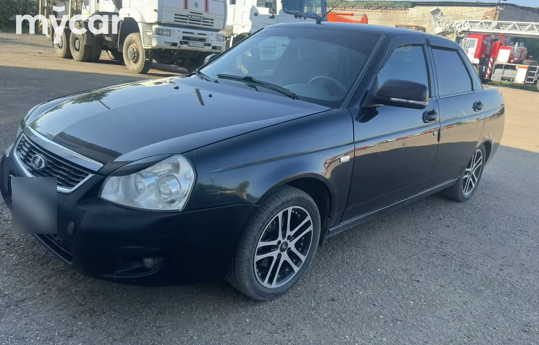 LADA Priora 2013
