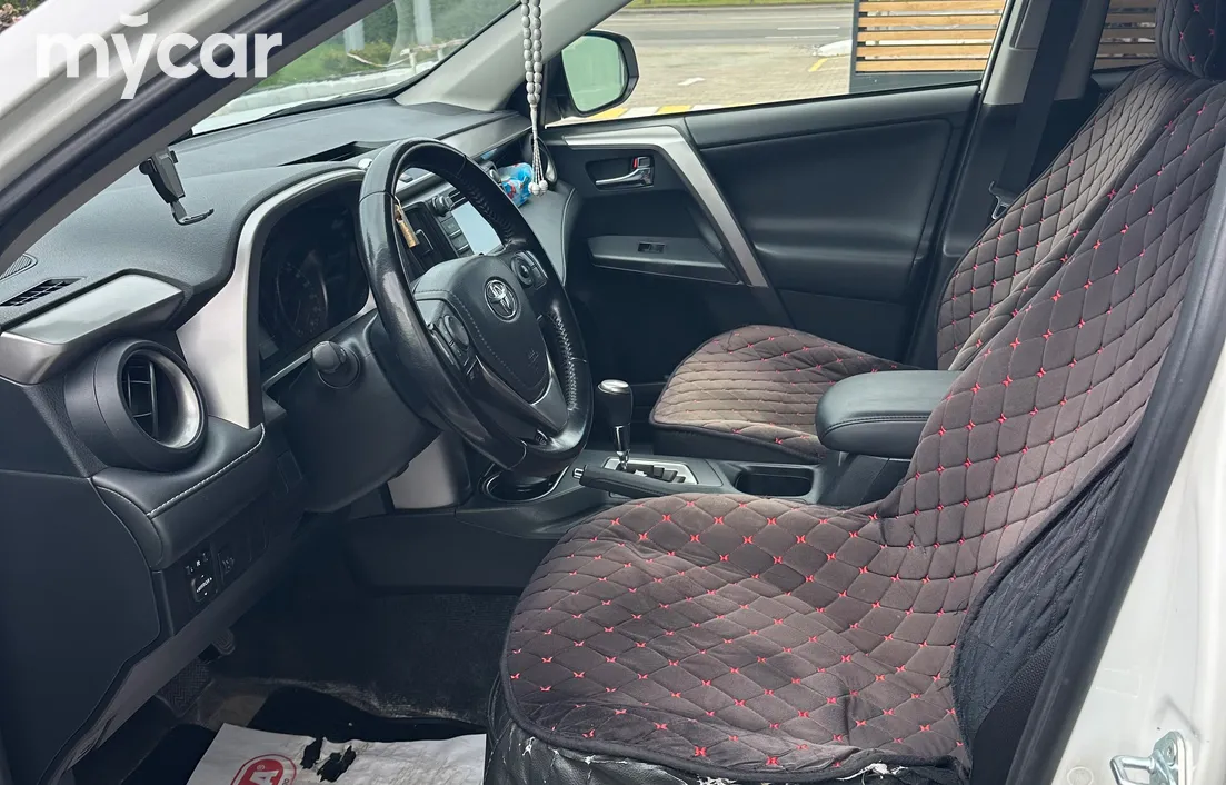 Toyota RAV4 2016