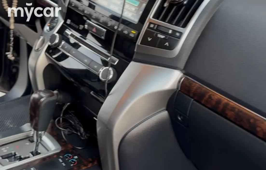 Toyota Land Cruiser 2014