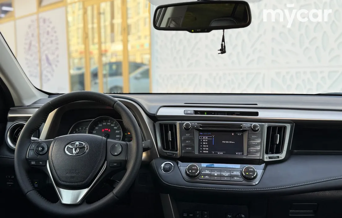 Toyota RAV4 2015