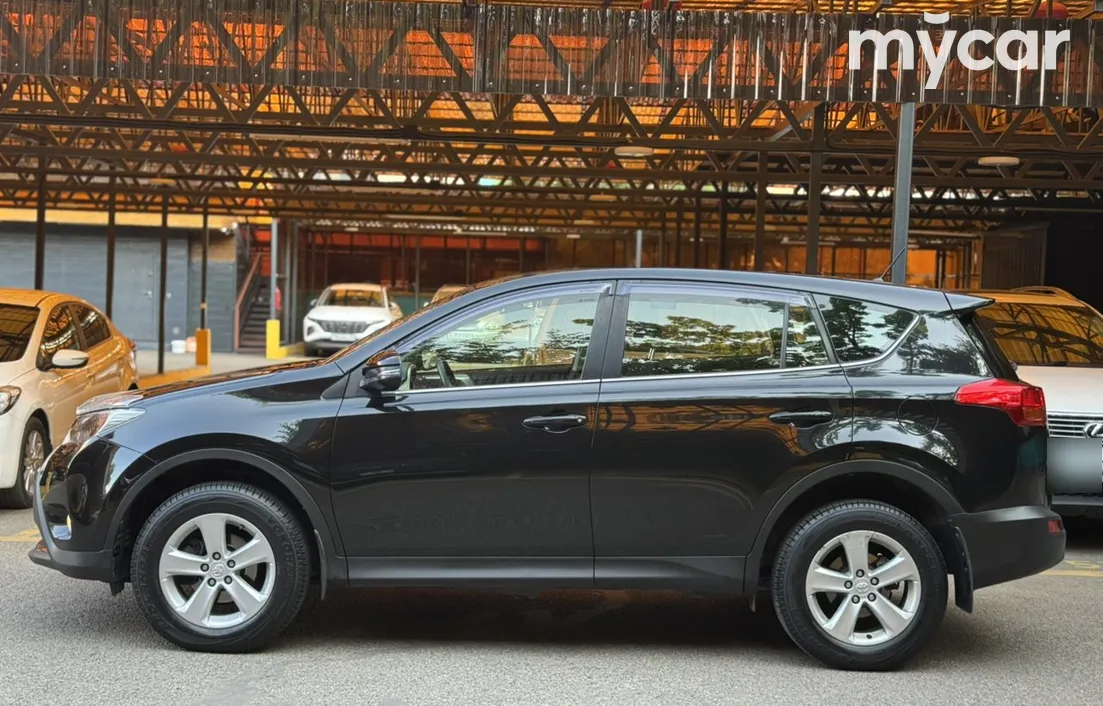 Toyota RAV4 2014