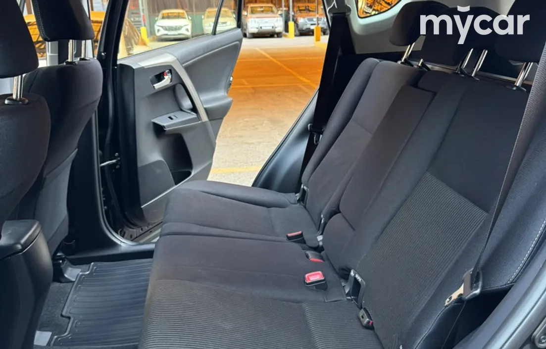 Toyota RAV4 2014