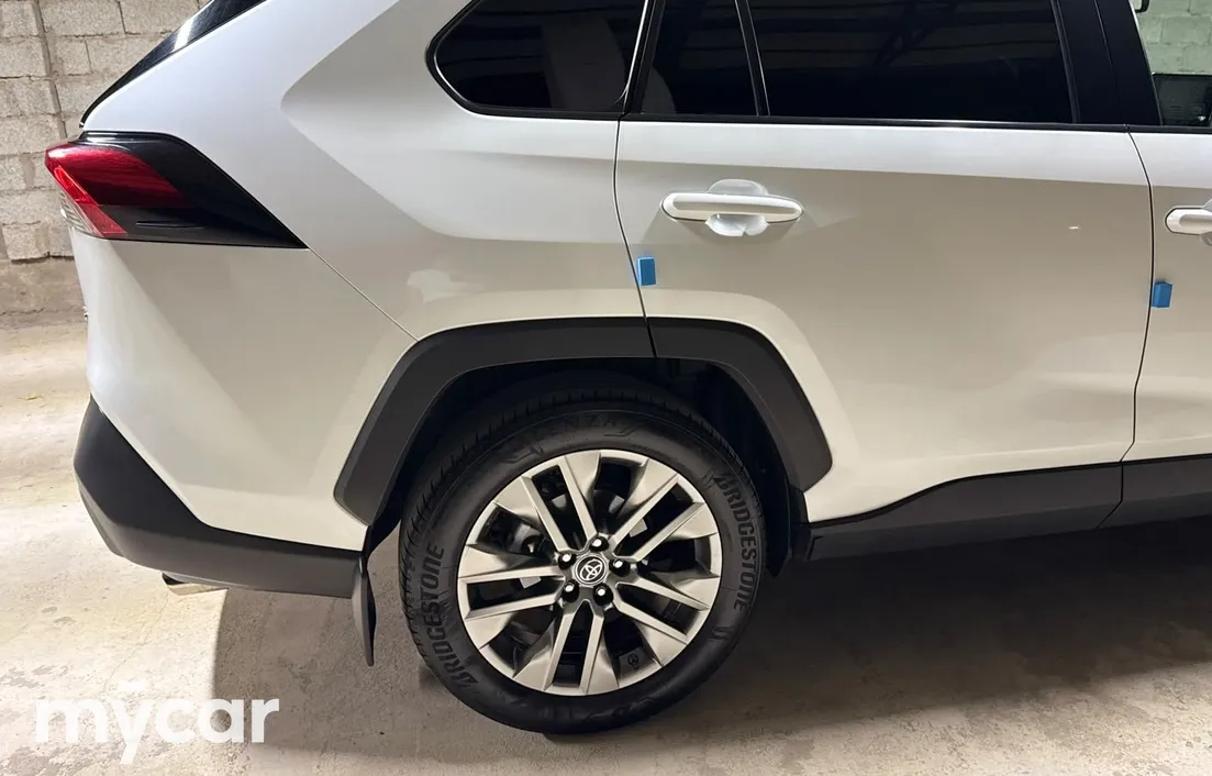 Toyota RAV4 2021