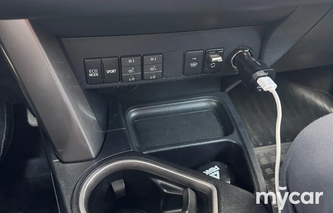 Toyota RAV4 2017
