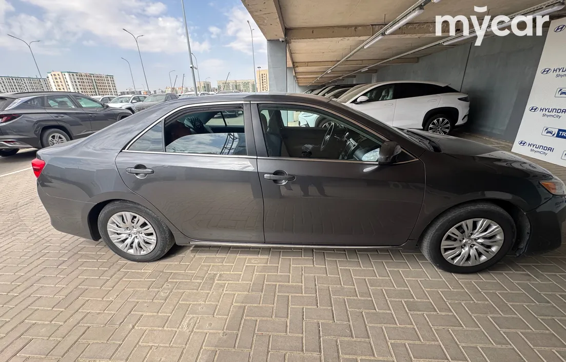 Toyota Camry 2014