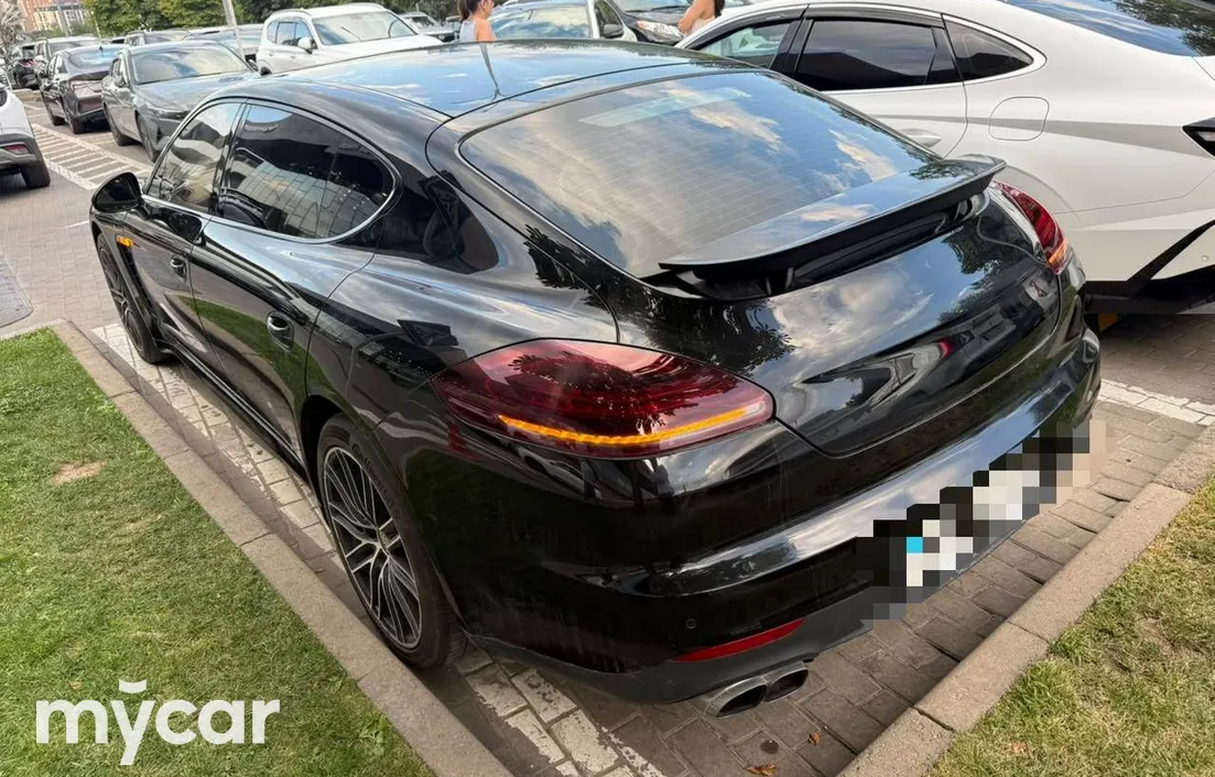 Porsche Panamera 2013