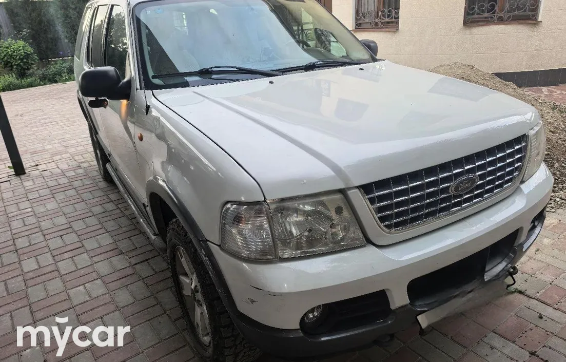 Ford Explorer 2004