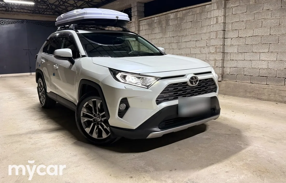 Toyota RAV4 2021