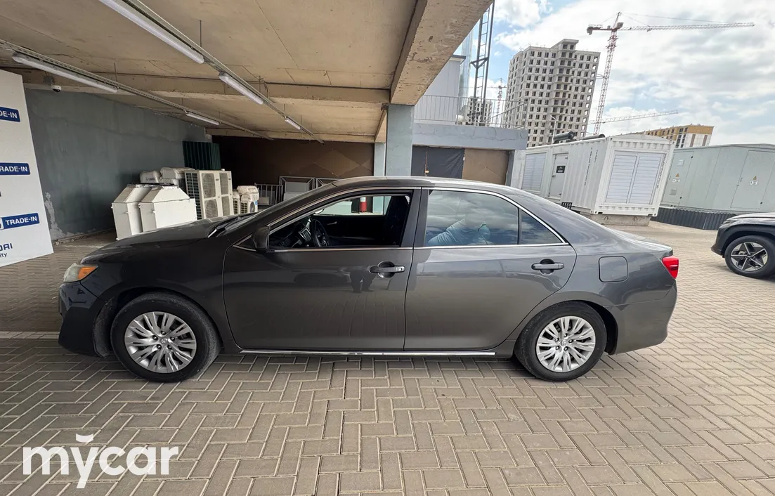 Toyota Camry 2014