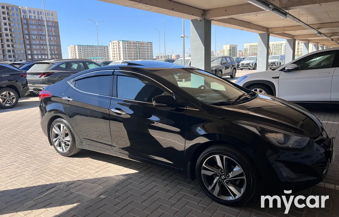 Hyundai Elantra 2015