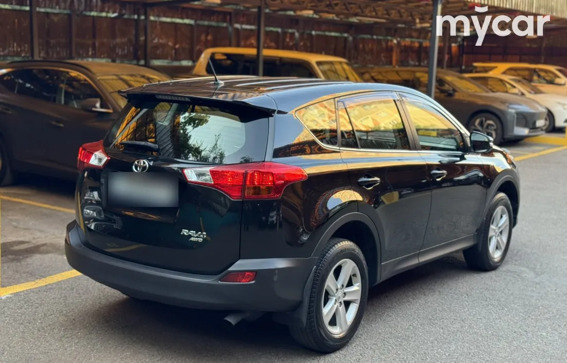 Toyota RAV4 2014