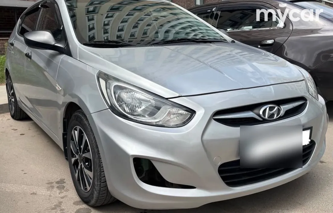 Hyundai Accent 2013
