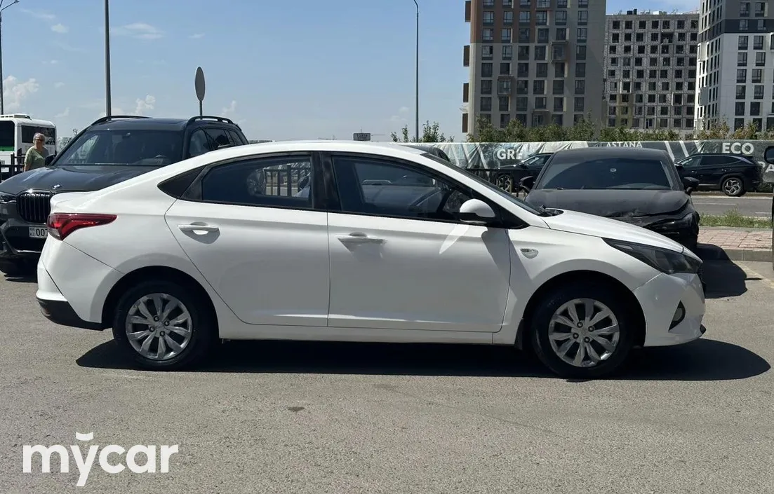 Hyundai Accent 2021